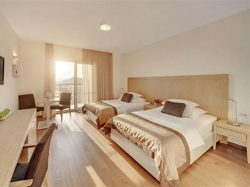 Dioklecijan Hotel & Residence Split 4*,