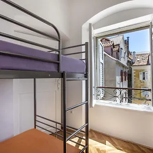 Downtown Hostal